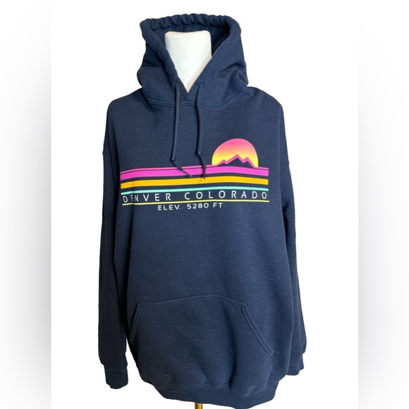 Denver Colorado Hoodie Navy Blue Graphic Sunset & Mountains Size Large - Picture 1 of 4